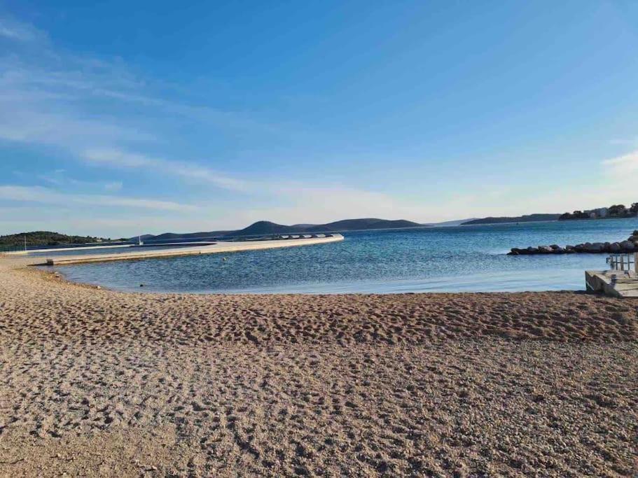 Prostorny Domov V Nejkrasnejsi Casti Chorvatska Daire Vodice Dış mekan fotoğraf